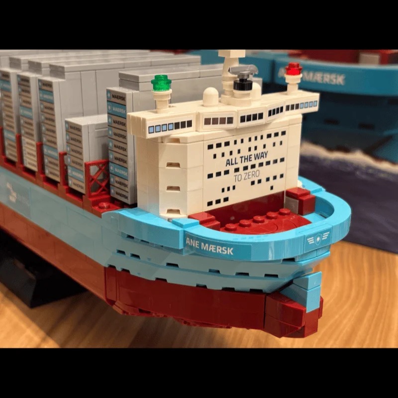 New 2026 Dual-Fuel Container V - đánh giá và giá Game Storage Box